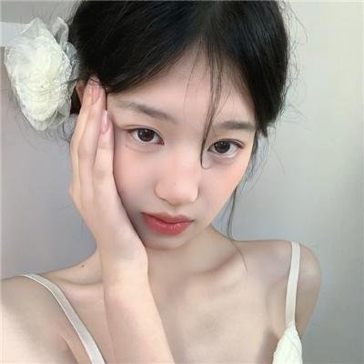 所以我化妆